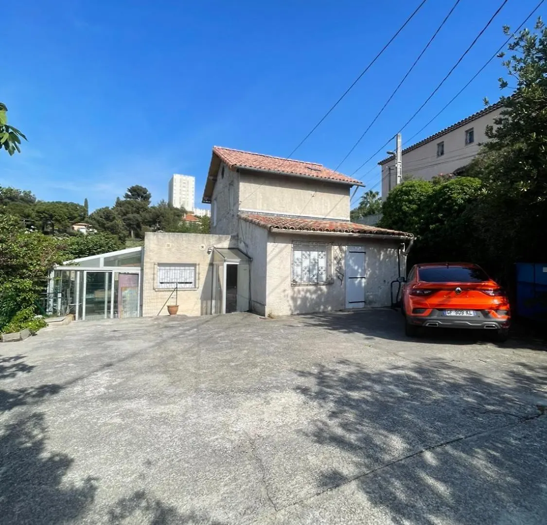 Holiday home Les Milles Feuilles Villa Marseille